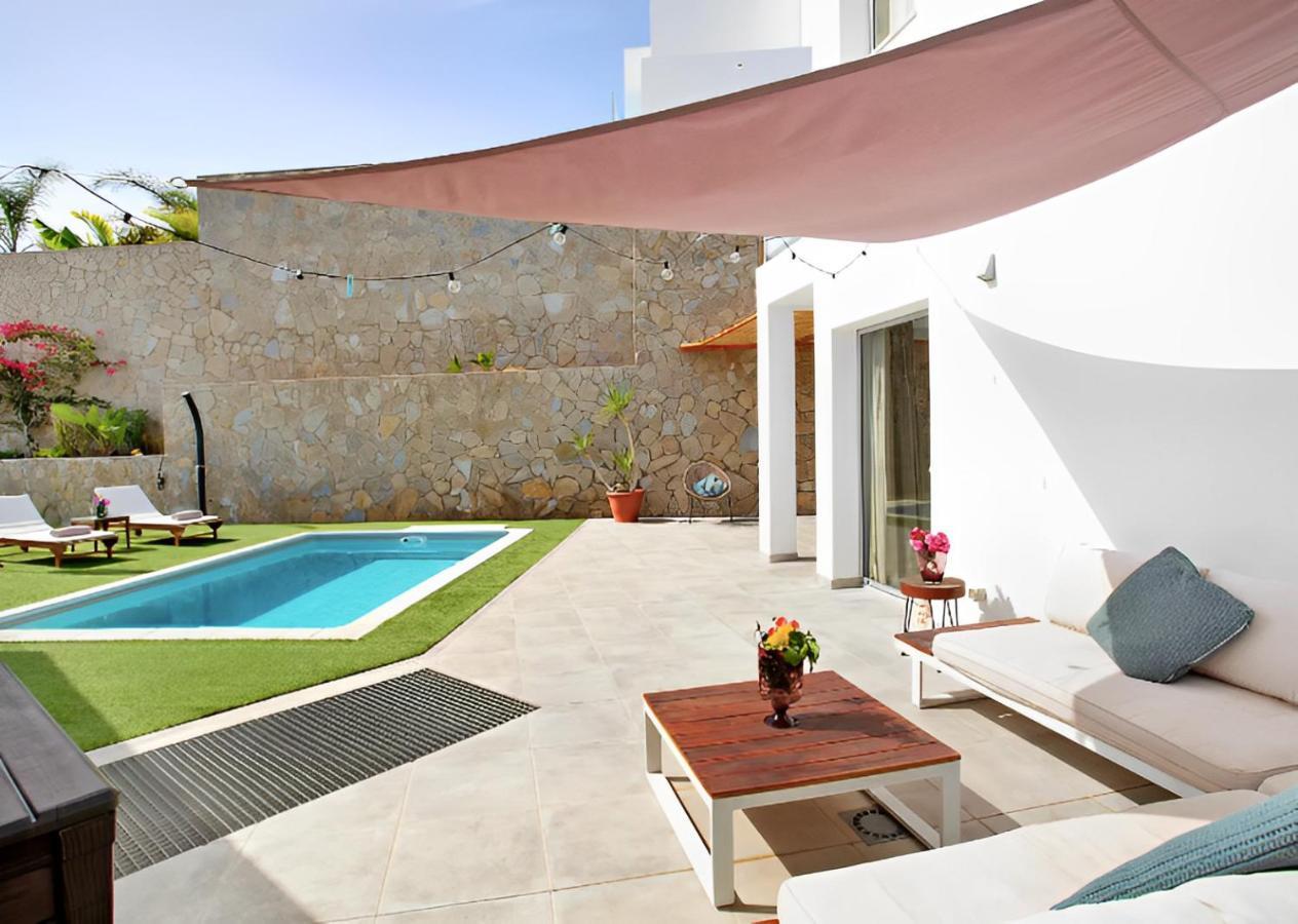 Dream Villa With Heated Pool, Rooftop & Ocean Views Моган Экстерьер фото